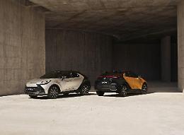 Toyota, la C-HR fa il bis. Originalità e stile