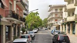 Movida hot. Due giovani protagonisti di una notte "bollente" in strada