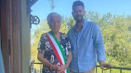 Nonna Maria compie 101 anni. Grande festa in tutto il paese