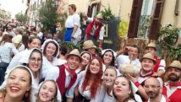 Canti popolari, balli e degustazioni. Torna la festa dell'uva