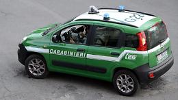 Emissioni in atmosfera e smaltimento illecito. Sequestro in azienda