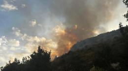 Incendio sul costone della montagna. Inneschi in cinque diversi punti