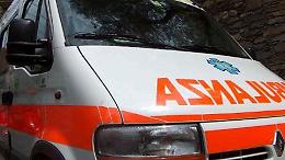 Giovane di diciannove anni trovato morto nel letto di casa di un amico