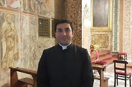 Veroli saluta  don Andrea. L'abbraccio dei fedeli