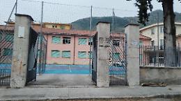 Scuola di San Rocco aperta a metà. Altobelli all'attacco