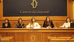 Claudia Conte presenta "Uniti per prevenire la violenza contro le donne"