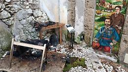 Blitz incendiario contro il presepe di Canceglie