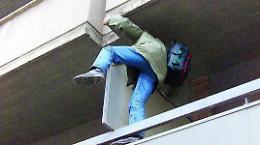 Ladri acrobati in azione. Rubati soldi e gioielli