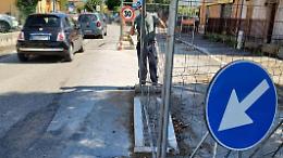 Lo strano caso della pista ciclabile di via Puccini. Il nodo dei cordoli