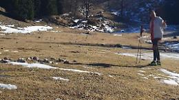 Campo Staffi: niente neve e piste chiuse. Ci si consola col trekking