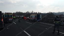 Incidente mortale in autostrada. Due vittime