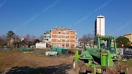Stop al consumo di suolo: il sit-in al cantiere  de “I Portici”