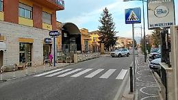 Manca la segnaletica. Intervento a tempo di record in via Mària