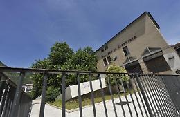 Il testamento del padre è falso, sessantenne a processo