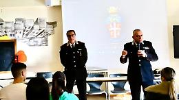 Legalità, social e dipendenze. I carabinieri incontrano gli studenti