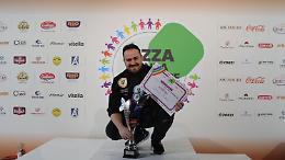 La migliore pizza al metro è quella di Gabriele Patrizi