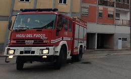 Fumo nero da una palazzina Ater. Sul posto i vigili del fuoco