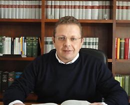 Aggressione all'avvocato Roberto Angelosanto, c'è la denuncia