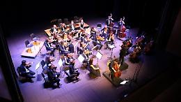 Undici tappe per il tour italiano della Filharmonie di Enrico Bronzi e Nima Keshavarzi