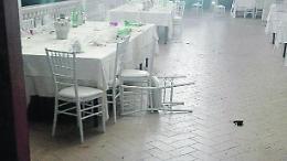 Accoltella tre persone in un ristorante. Dentista a processo