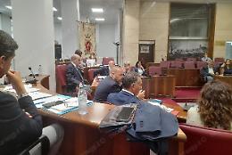 Maggioranza in un vicolo cieco. Ballano tutti