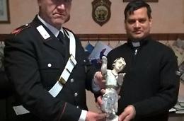 Furto sacrilego in chiesa: rubato il bambinello di Sant'Antonio. Ladro già individuato