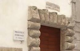Mancano dipendenti e la biblioteca e il museo rischiano di chiudere
