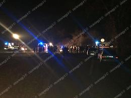 Incidente tra due auto: sei feriti, uno in condizioni gravi. Traffico in tilt