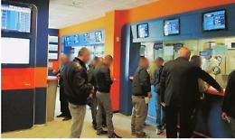Malato di gioco ruba le fedi alla madre e scappa: voleva puntare sulle partite. L'epilogo