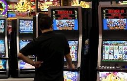 Bimbo di sei anni e tanti minori nelle sale slot: gestori multati e diffidati dal Sindaco