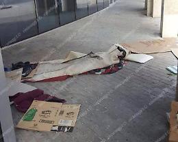 Dramma dei senzatetto. Accampati in pieno centro. Un vero scempio
