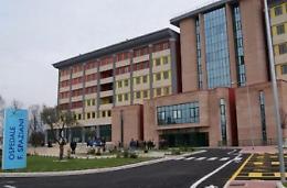Sessantenne deceduta all'ospedale Fabrizio Spaziani: ventisei medici indagati