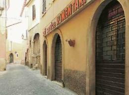 Crisi senza freni e centri storici in coma: chiude un altro presidio storico