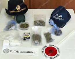 Giovane benzinaio trovato con oltre 400 grammi di droga: arrestato dalla polizia