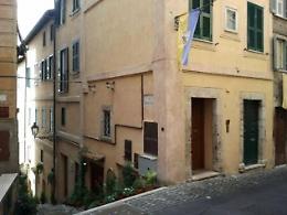 La pubblicità si fa... bella. Il Comune vuole rendere più eleganti gli spazi espositivi
