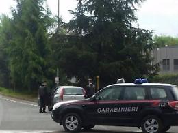 Giovane coppia sorpresa mentre rubava all'interno di un'abitazione