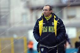 Ternana-Frosinone 2-0: Palombi stende i canarini. Ora &egrave; crisi: la vetta dista otto punti