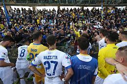 Ternana-Frosinone: squadra contestata allo stadio "Liberati"