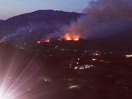 Incendi, la Ciociaria brucia ancora: divorata un'intera pineta