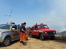 [Emergenza incendi] Fiamme e bombe: «Come in guerra»