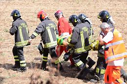 Due morti nell'aereo precipitato dopo il decollo: c'è un indagato per omicidio colposo