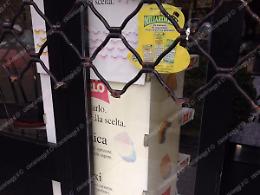 [FOTO] Furto al bar nella notte: portati via Gratta e Vinci e il fondo cassa. Caccia ai malviventi