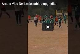 [Il video dell'aggressione] Arbitro malmenato a fine gara da tre pseudo-tifosi