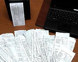 Scommesse illegali, scatta il blitz: cinque arresti e quattro sale chiuse
