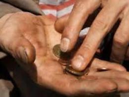 Nuovi poveri: Carlo, stritolato dalla crisi, cerca una speranza per i suoi figli