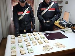 In giro con 47.000 euro: denunciati per possesso ingiustificato di valori in concorso