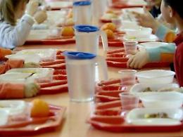 Mensa proibita: il bimbo di quattro anni resta senza mangiare