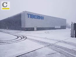 Fca bloccata dalla neve e dal gelo: stop esteso al pomeriggio e indotto