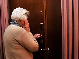 Anziana derubata più volte: ladro smascherato. Aveva le chiavi di casa