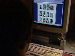 Facebook: aumenta la diffidenza degli utenti. C'è un modo per cancellarsi